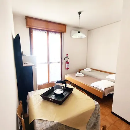 Mamma Casa Marina Center Biscotto Римини